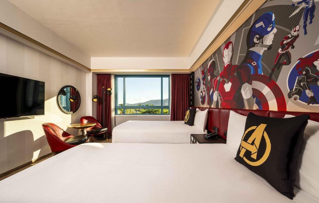 Hong Kong Disneyland Hollywood Hotel
